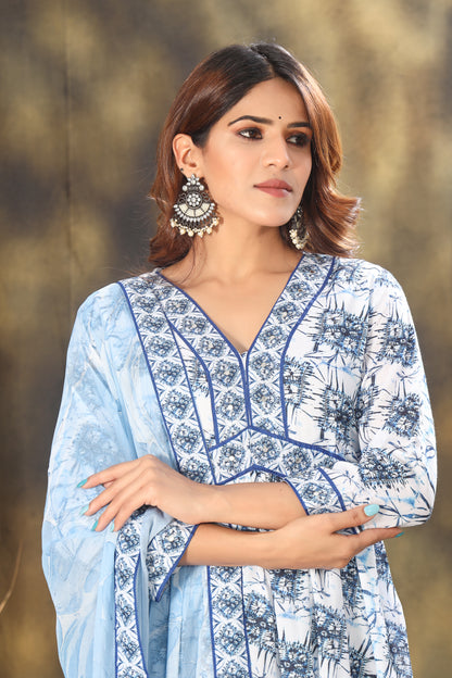 Shibori Aliya Cut Embroidered Kurta With Trousers And Dupatta