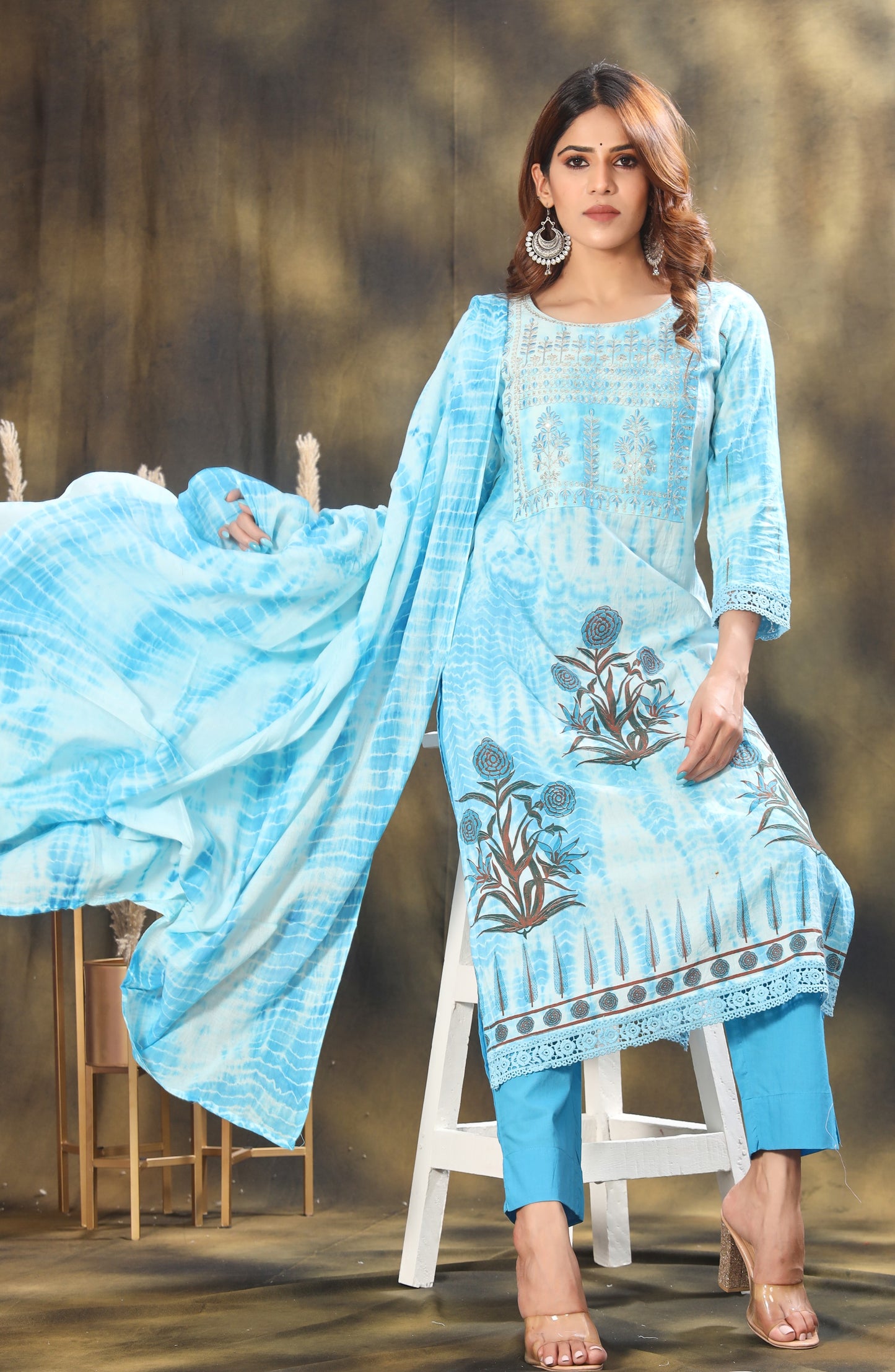 Shibori Printed Embroidered Kurta With Trousers And Dupatta