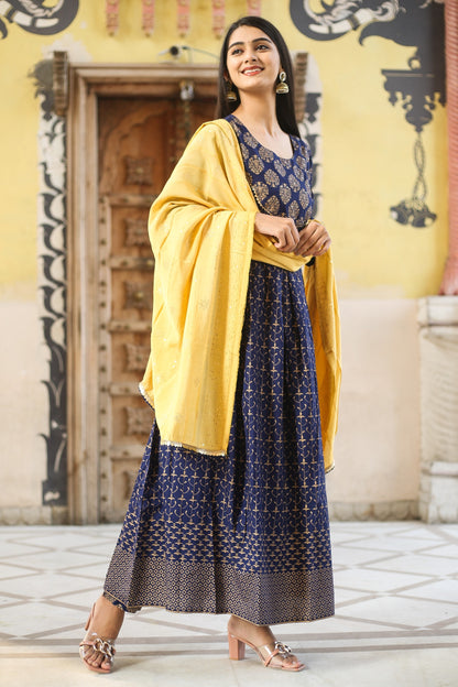 Ethnic Motifs Printed Sequinned Anarkali Kurta Set